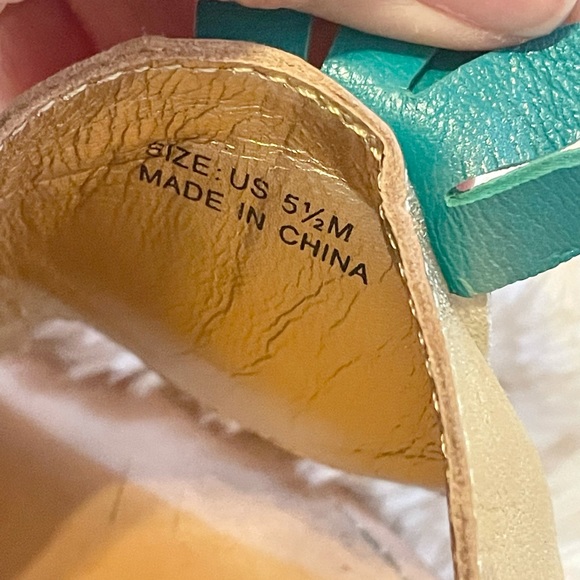 Kate Spade Pineapple Slide Slippers - Picture 8 of 9